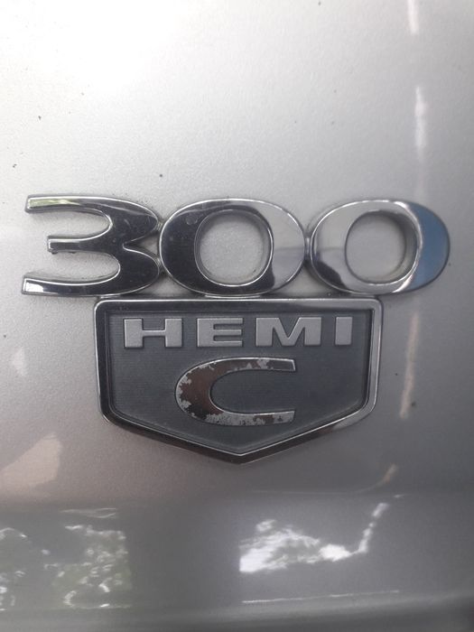 Крайслер 300с 5.7 хеми awd