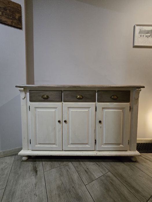 Salon, sypialnia, przedpokój