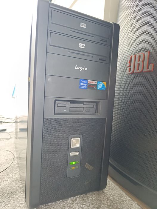 Komputer stacjonarny