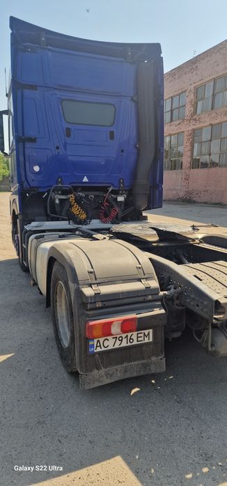 Тягач Mercedes Actros