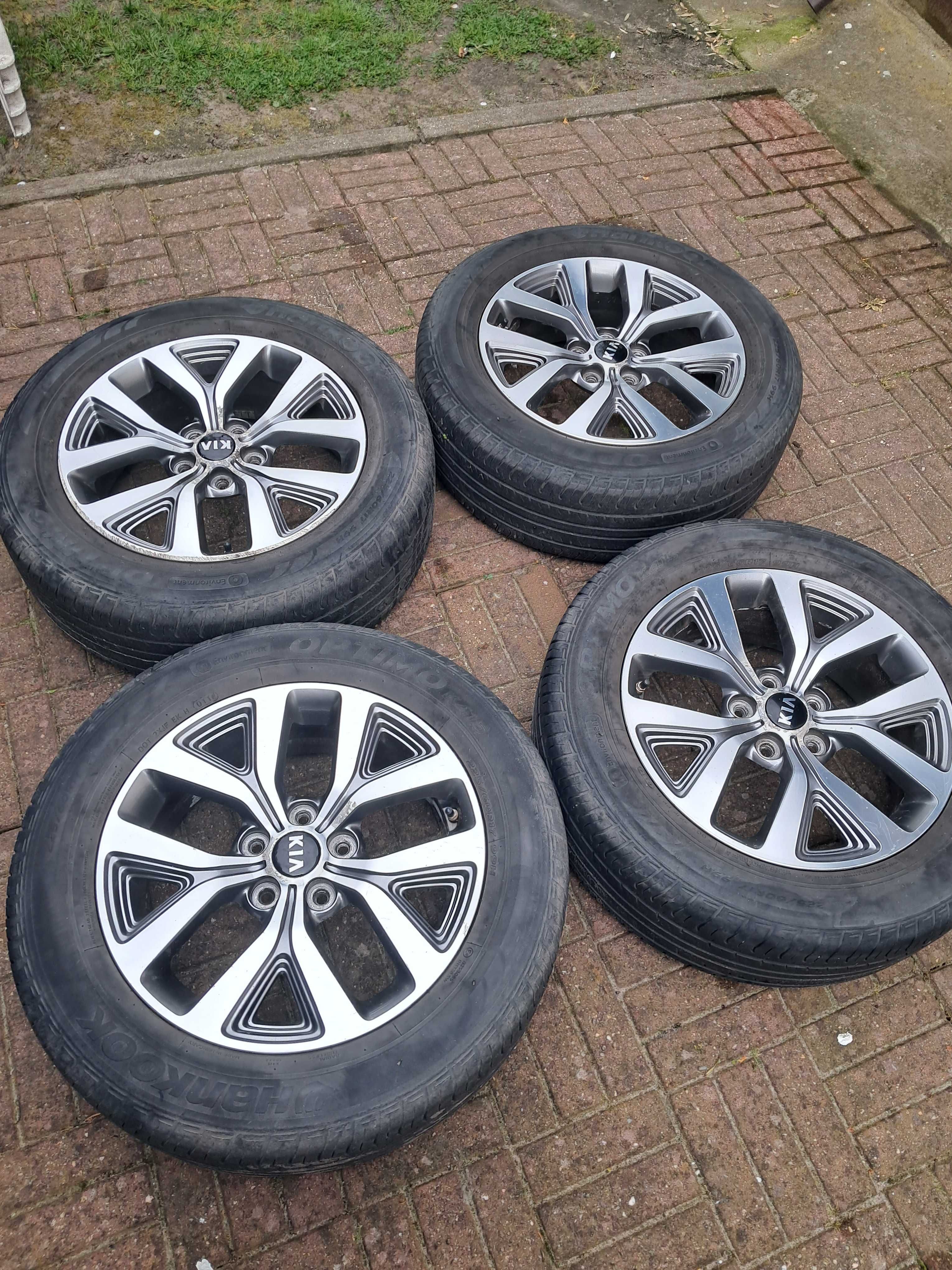 Cztery Alufelgi 17 KIA oraz opony letnie 225/60R17