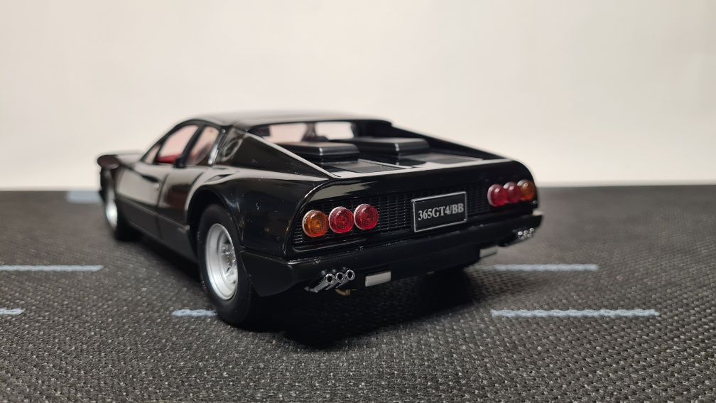 Unikat Ferrari 364GT4/BB