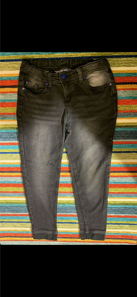 Spodnie czarne  jeans rozmiar 146