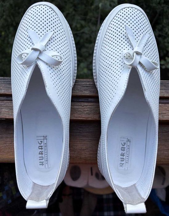 Мокасини білі жіночі 39 розмір