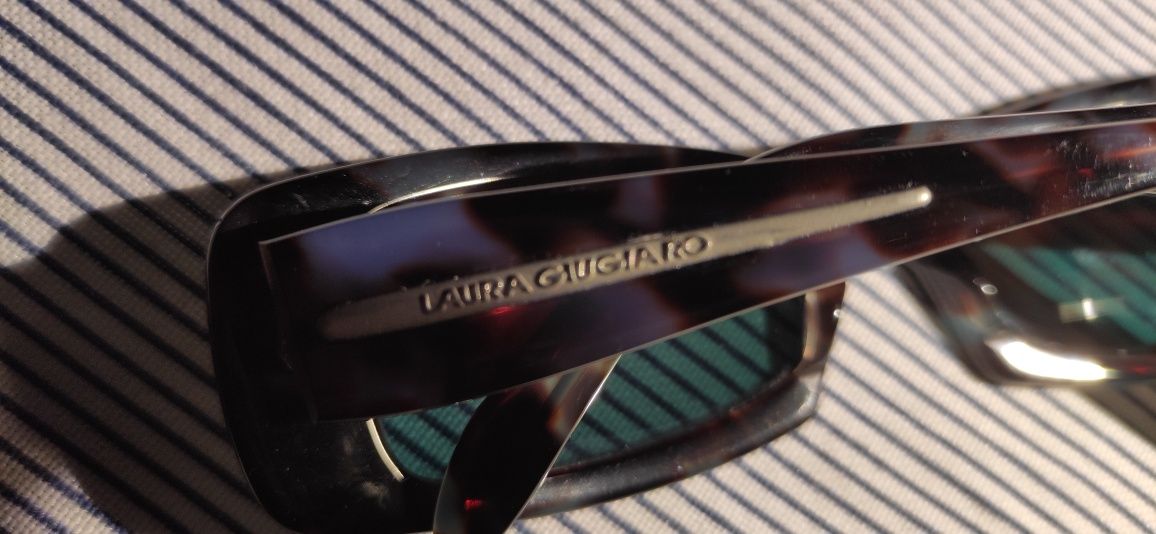 Oculos de sol italianos, Laura Giugiaro
