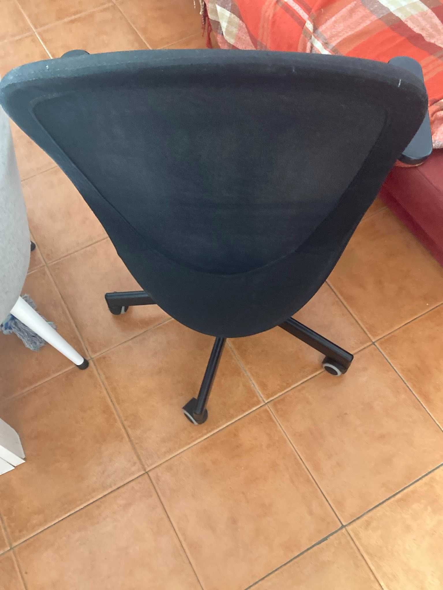 FLINTAN
Cadeira de escritório, preta