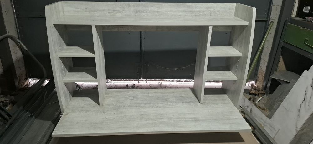 Продам нависний робочий стіл