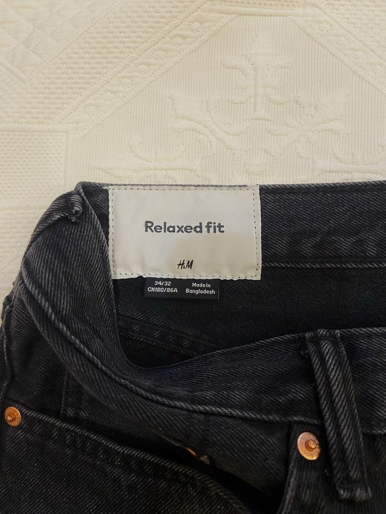 Фирменные джинсы H&M.  Размер W-34 L-32