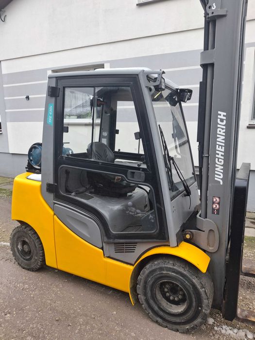 Wózek widłowy Jungheinrich TFG 430s widlak czołówka hydrostat gazowy