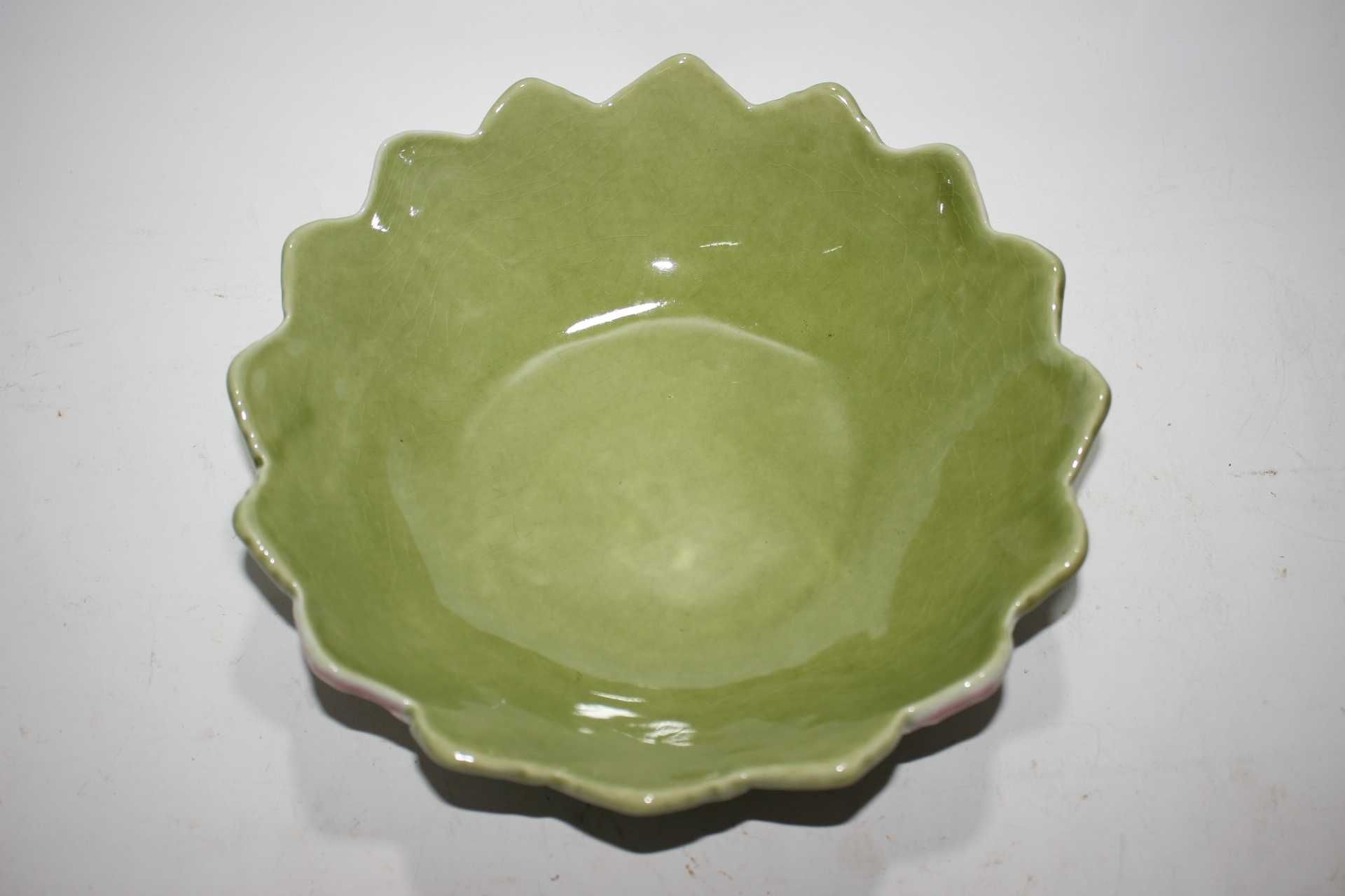 Taça / Saladeira - Loiça Bordallo Pinheiro - Folhas e morangos