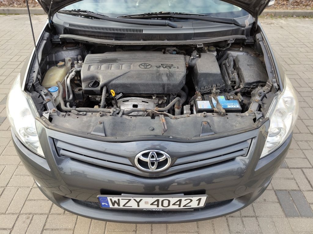 Toyota Auris 2011r. 1.3 Benzyna 100KM w Oryginale Stan BDB Alufelgi 16