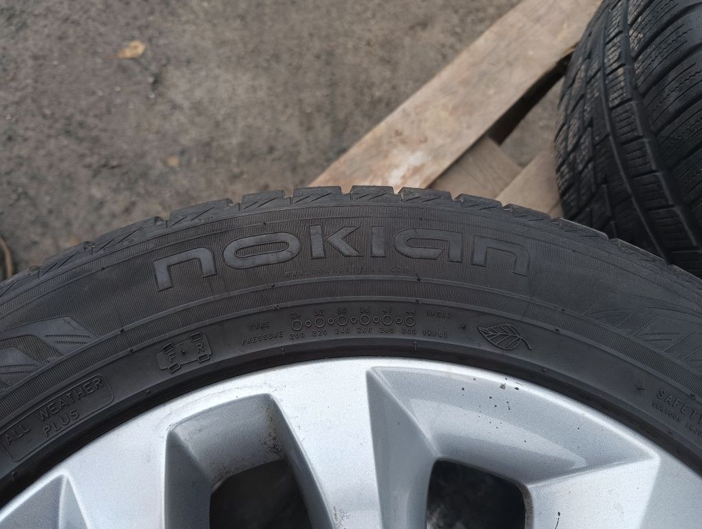Opony zimowe Nokian 235/55R17