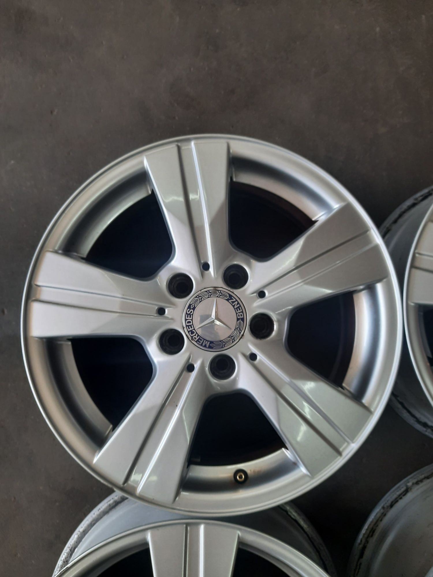 (0112) Felgi 16" 5x112 ET 45 6j - Mercedes