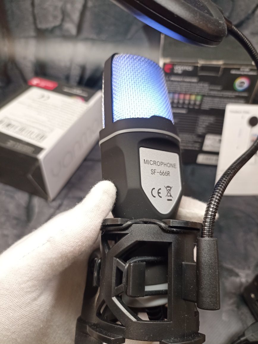 SF666R USB мікрофон Професійний відеозапис RGB Конденсатор ШУМОдав