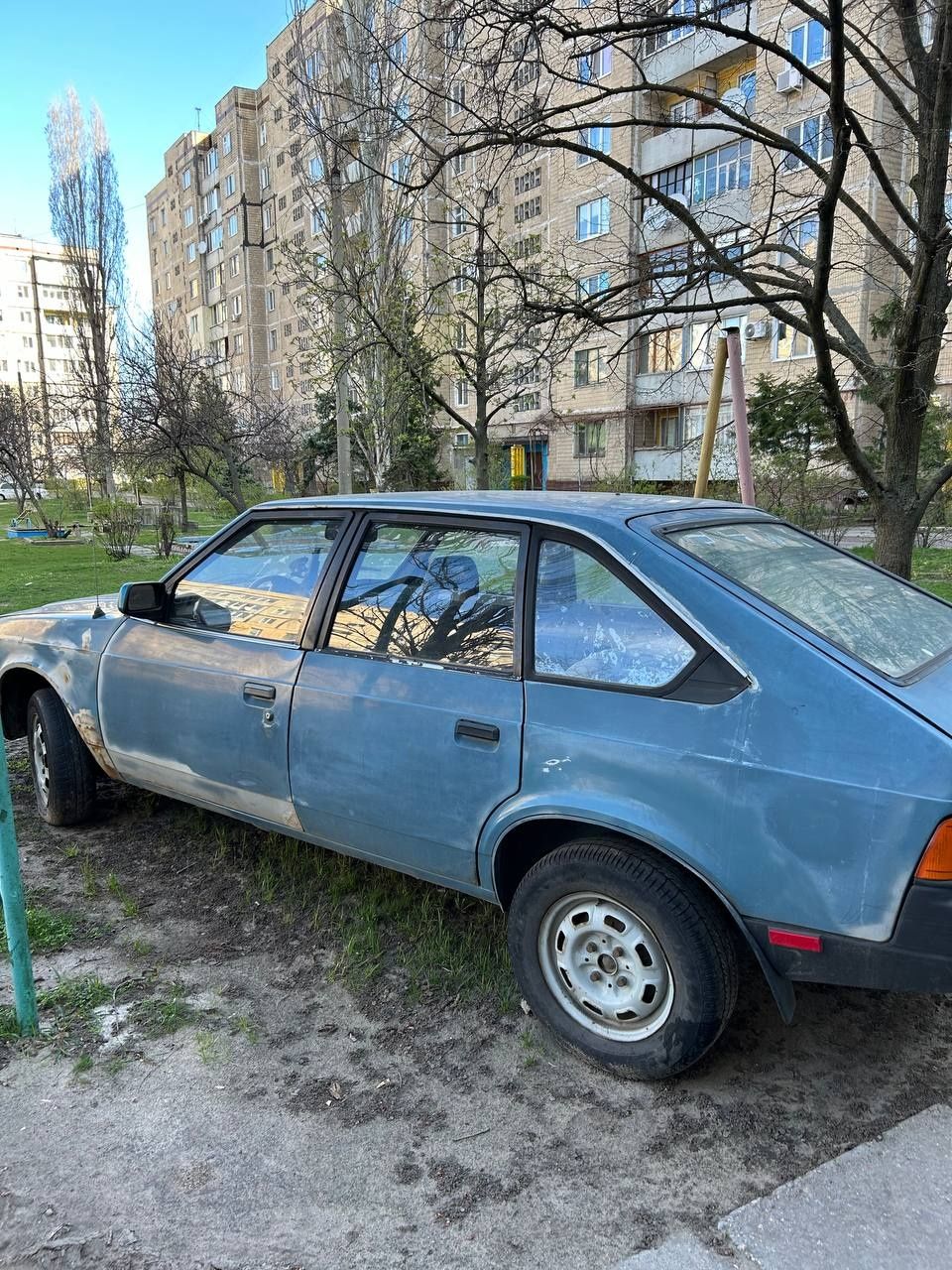 Продам Москвич 2141