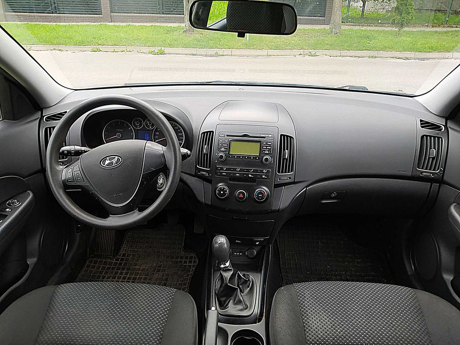 HYUNDAI I30 2011r 1,4 BENZYNA BLUE DRIVE Sprowadzony  Opłacony