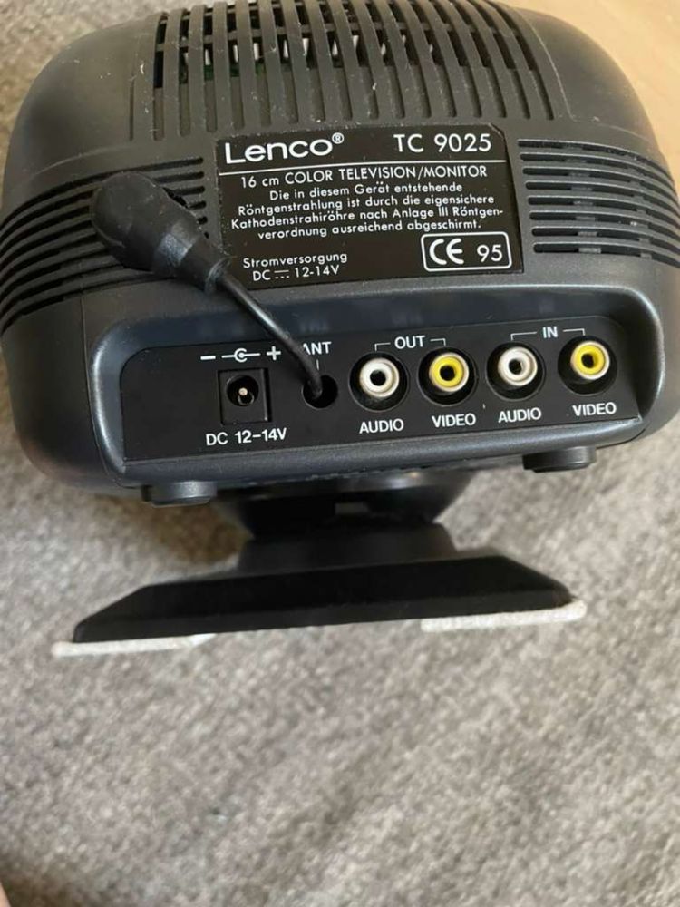 Mały Monitor Lenco TC 9025 retro granie