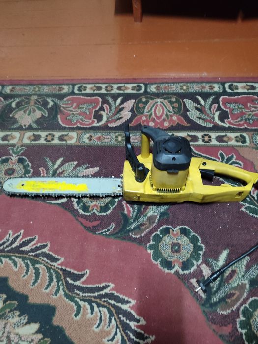 Продам електропилу