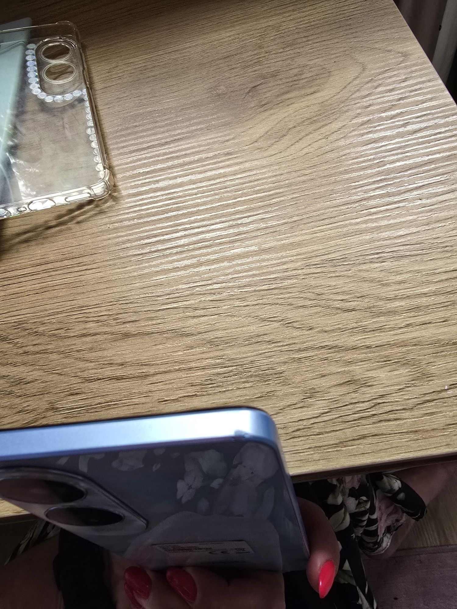 Oppo A60 stan bardzo dobry