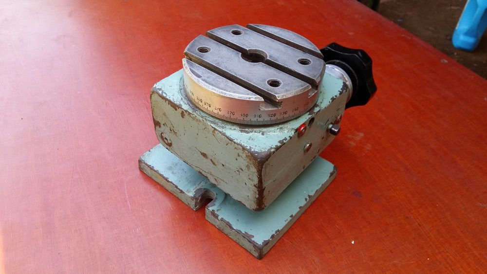 Поворотний стіл сінусний, фрезирний стіл 125мм.