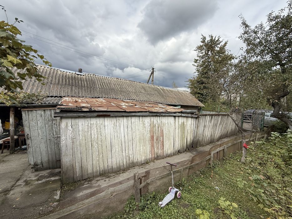 Будинок в Полонному