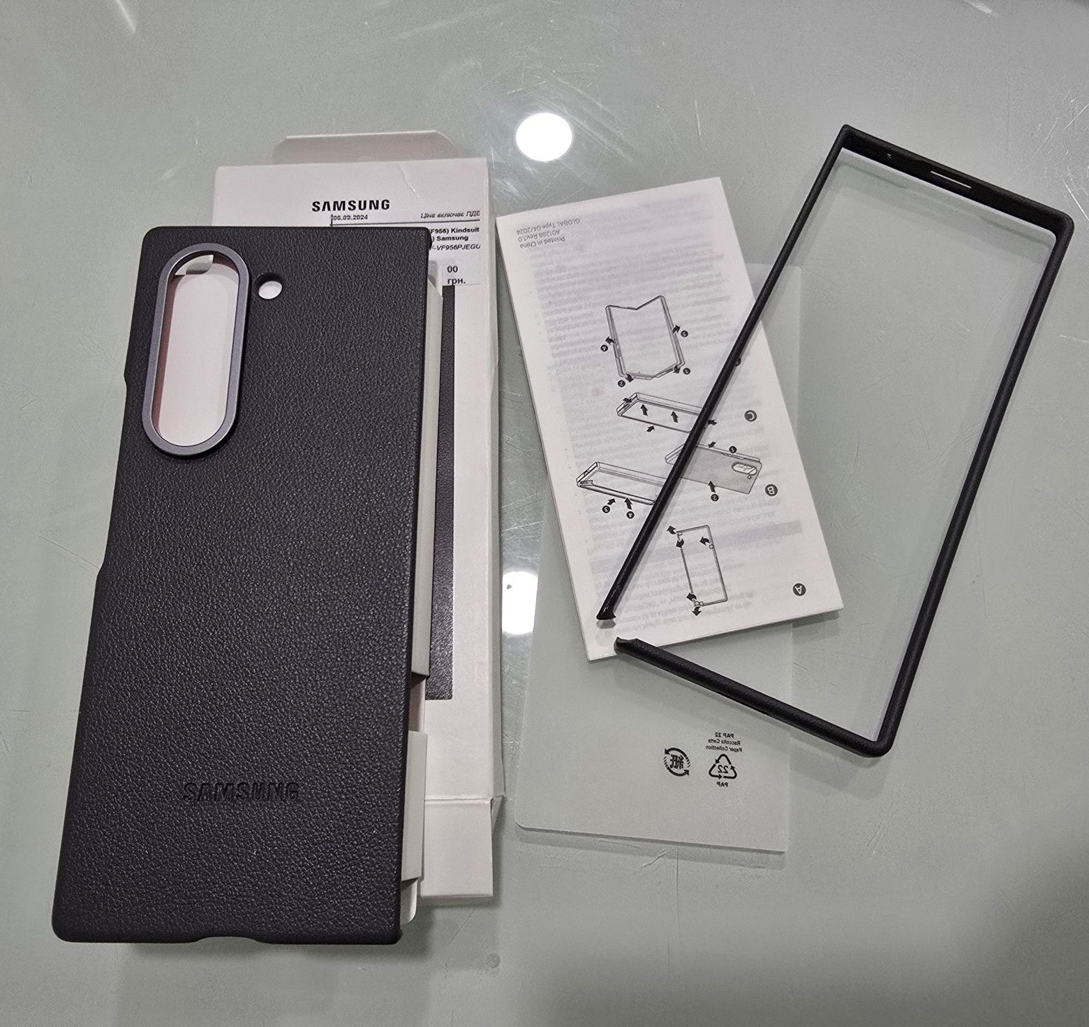 Оригінальні чохли Samsung Fold 6