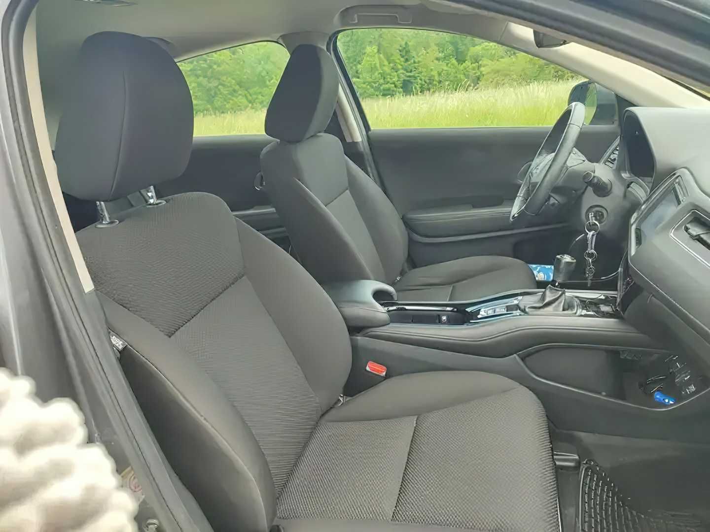 Honda   HR-V  2015
