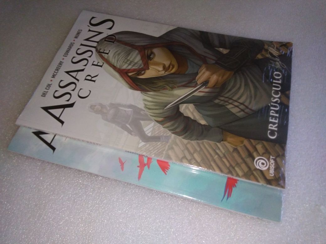 2 livros Assassin's Creed de 2018 - selados