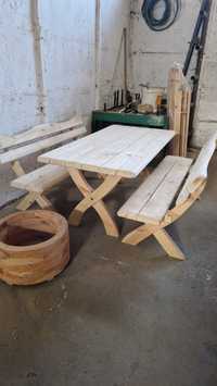 Stół ogrodowy drewniany z ławkami