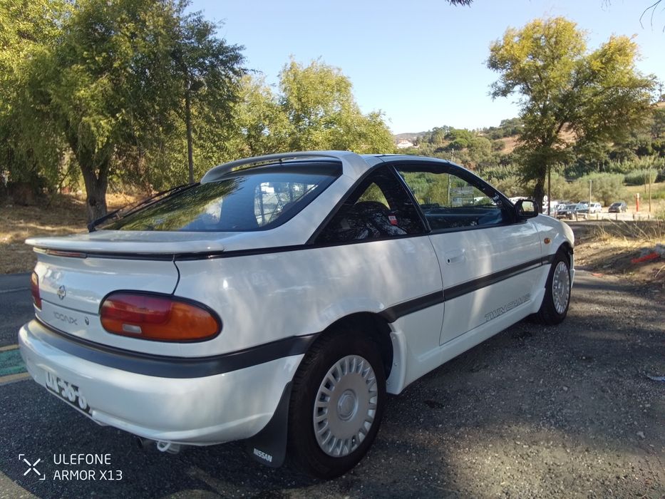 Nissan 100 NX Targa.