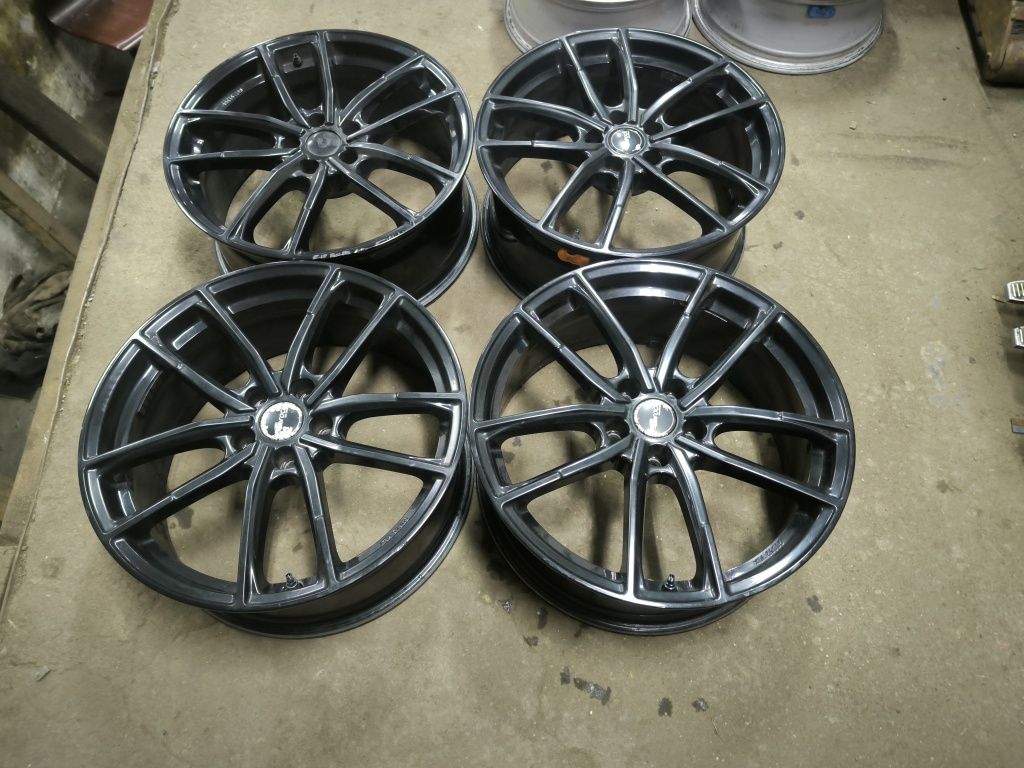 Alufelgi BROCK 19 cali 5x112 8jx19H2 ET 35 66,6mm audi VW skoda seat