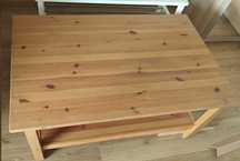 Stolik drewniany IKEA HEMNES