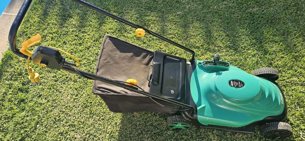 Corta relva eléctrico Nutool NT GRM 1700