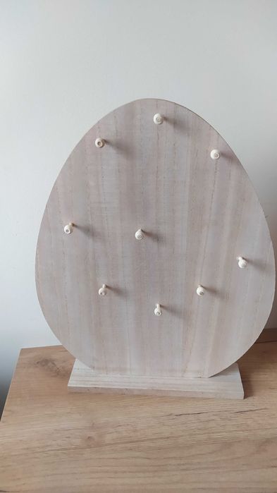 Drewniany stojak na biżuterię 9 uchwytów