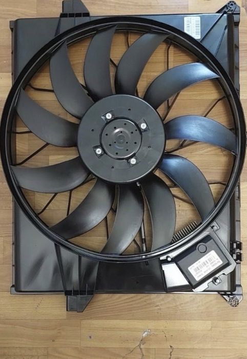 Вентилятор на MercedesML270ML280ML320ML400ML420ML500ML55ML63W163W164