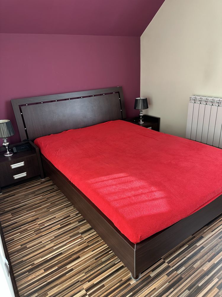 Sypialnia  łóżko+szafki nocne+lampy+żyrandol