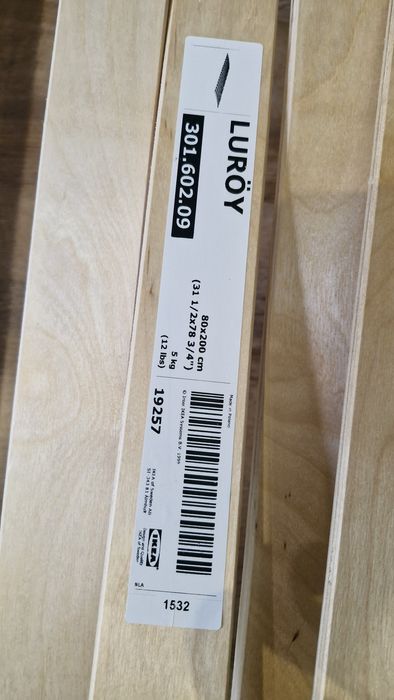 Szare drewniane łóżko Sundvik z ikea regul. długość dno i 2x materace