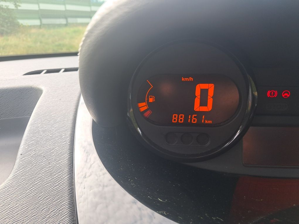 Twingo II świetna wersja