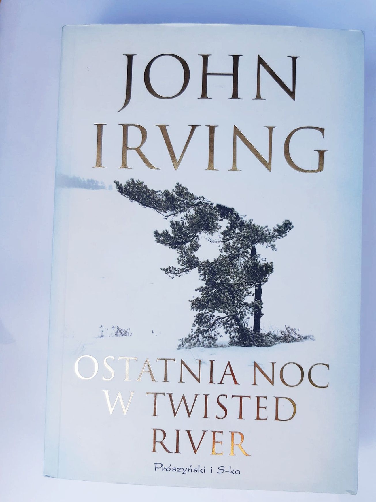 Ostatnia noc w twisted river irving Y191