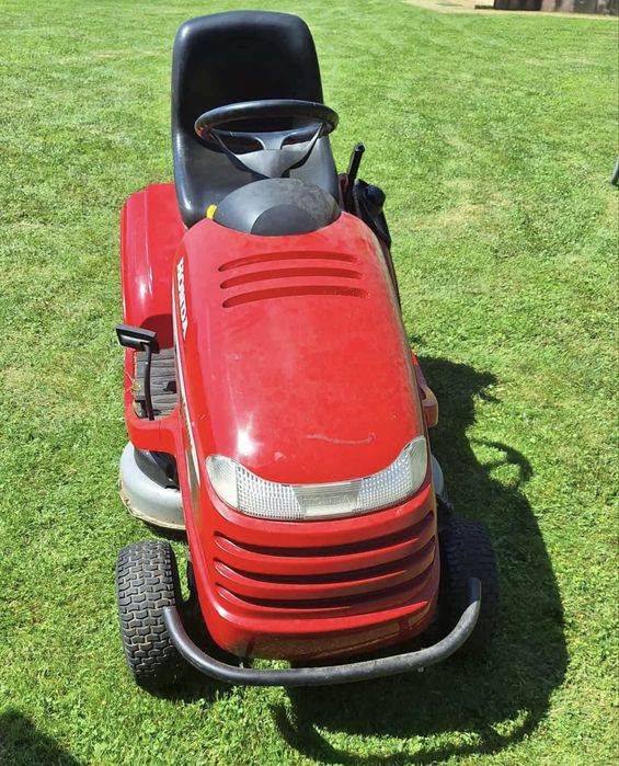 Kosiarka traktorek ogrodowy Honda HF2315