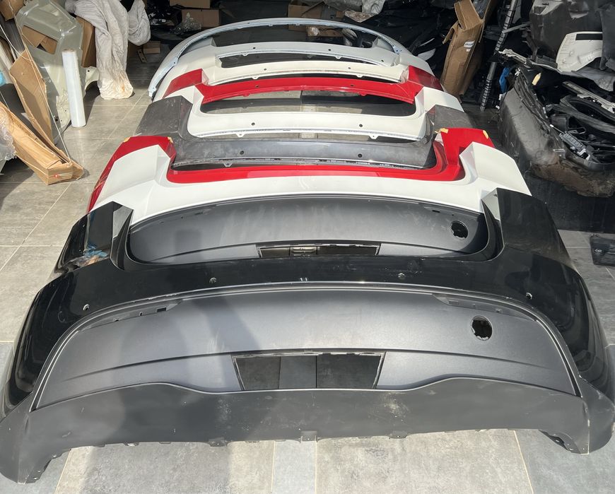 Бампер задній Tesla Model Y