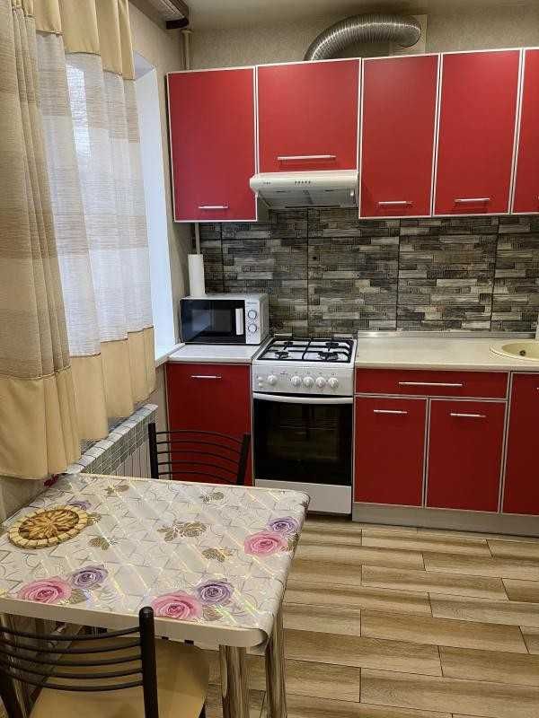 Продам 2х кімнатну квартиру м.Палац Спорту
