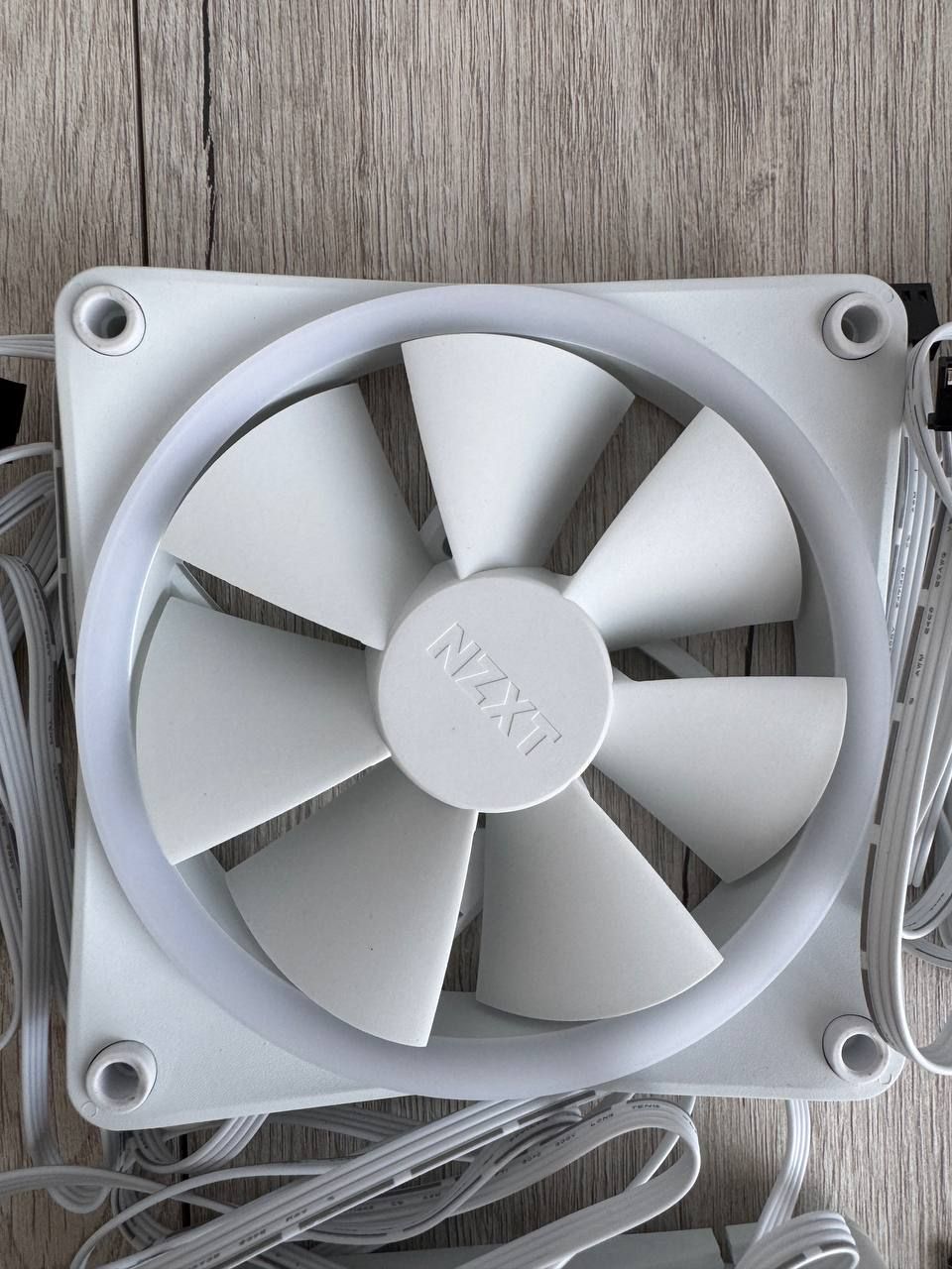 Вентилятор NZXT F120 RGB Core 120мм, білий (RF-R12TF-W1)