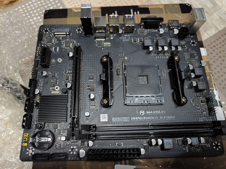 Motherboard Challenger B450M