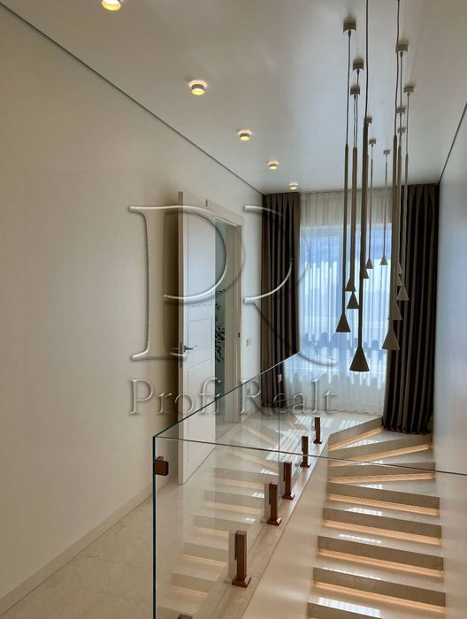 Продаж 4 кімн. квартири вул. Антоновича, 109/м.Палац Україна/Центр