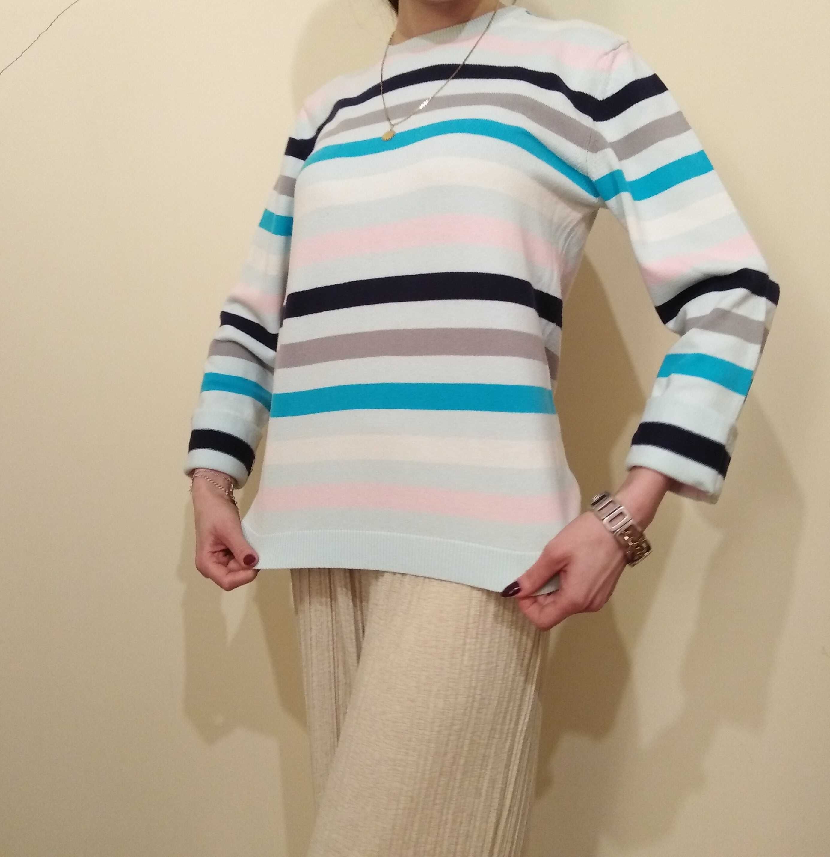 Oversize sweter w paski, Pastel striped sweater