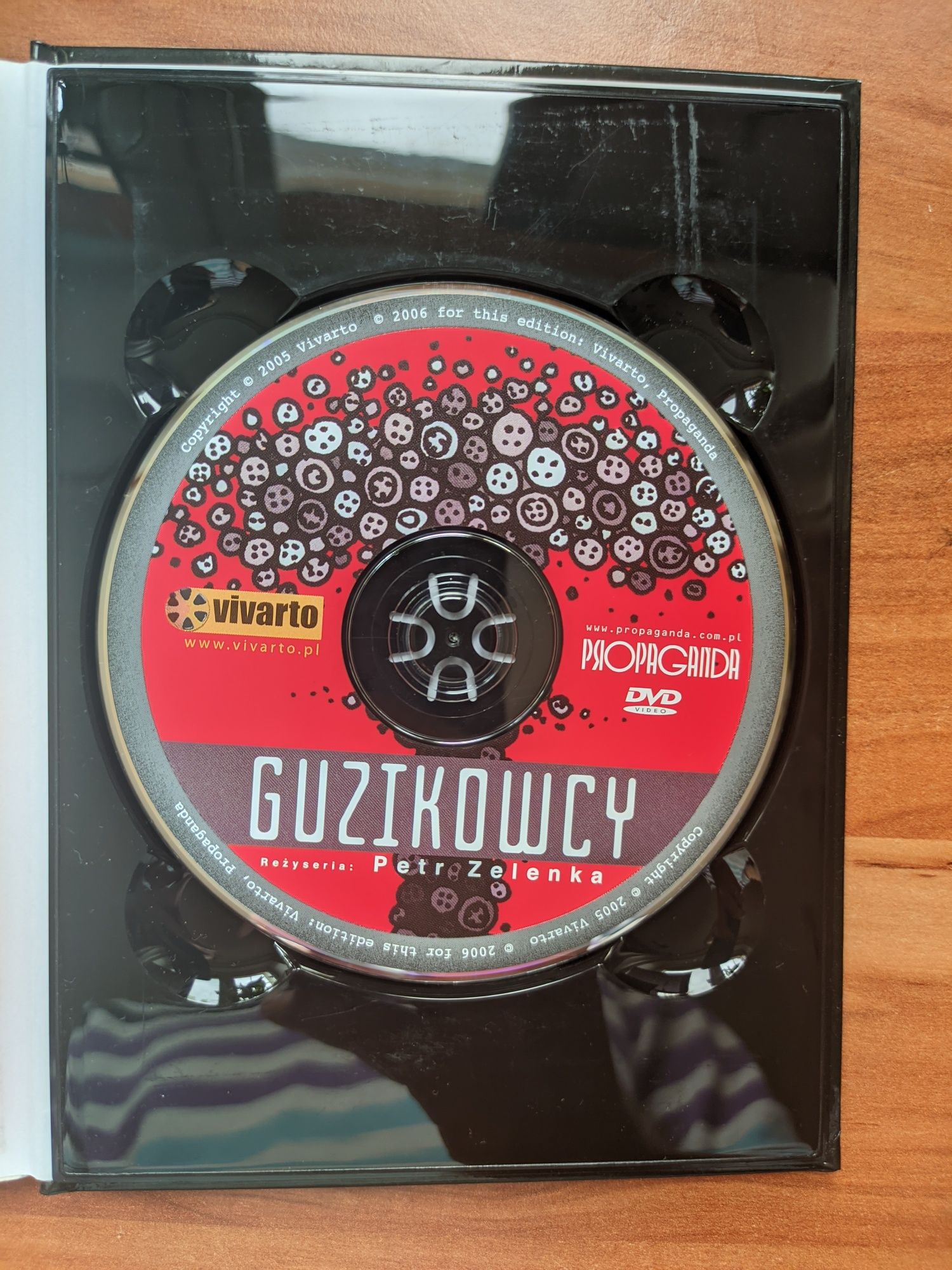 Guzikowcy, DVD. Zelenka. De agostini