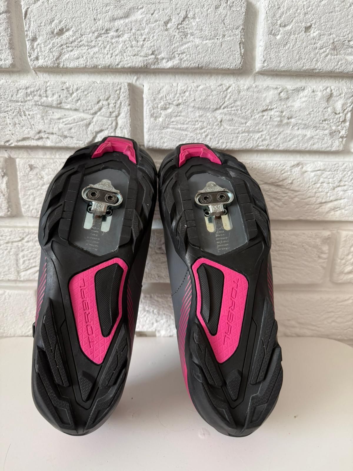 Buty rowerowe wpinane w pedały, SPD, MTB, SHIMANO ME3 rozm.39 różowe