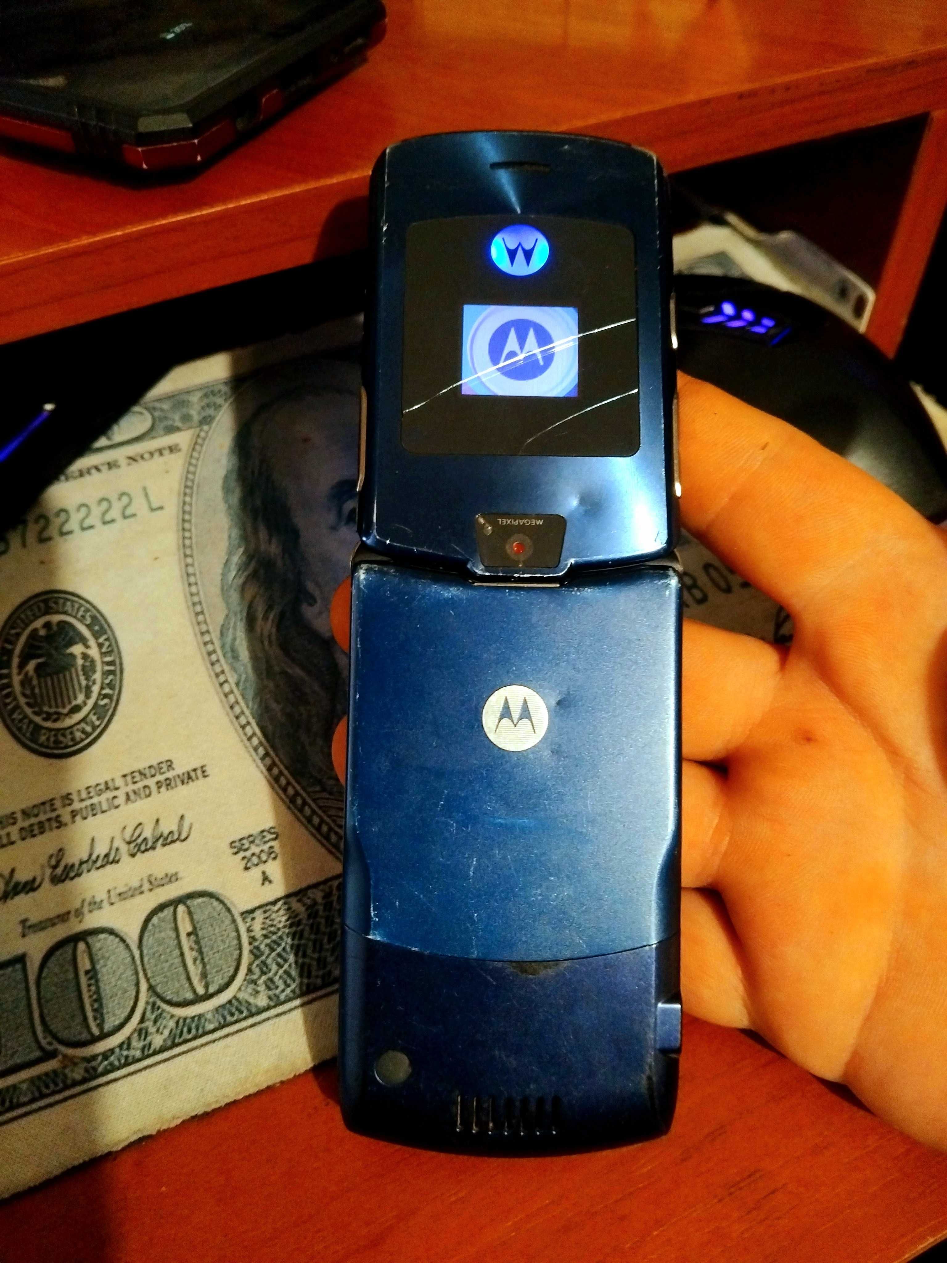 motorola razr v3i motorola razr v3 2шт