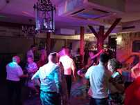 Dj Wodzirej z saksofonista Wesele, ślub, rocznica bal fotobudka 360,